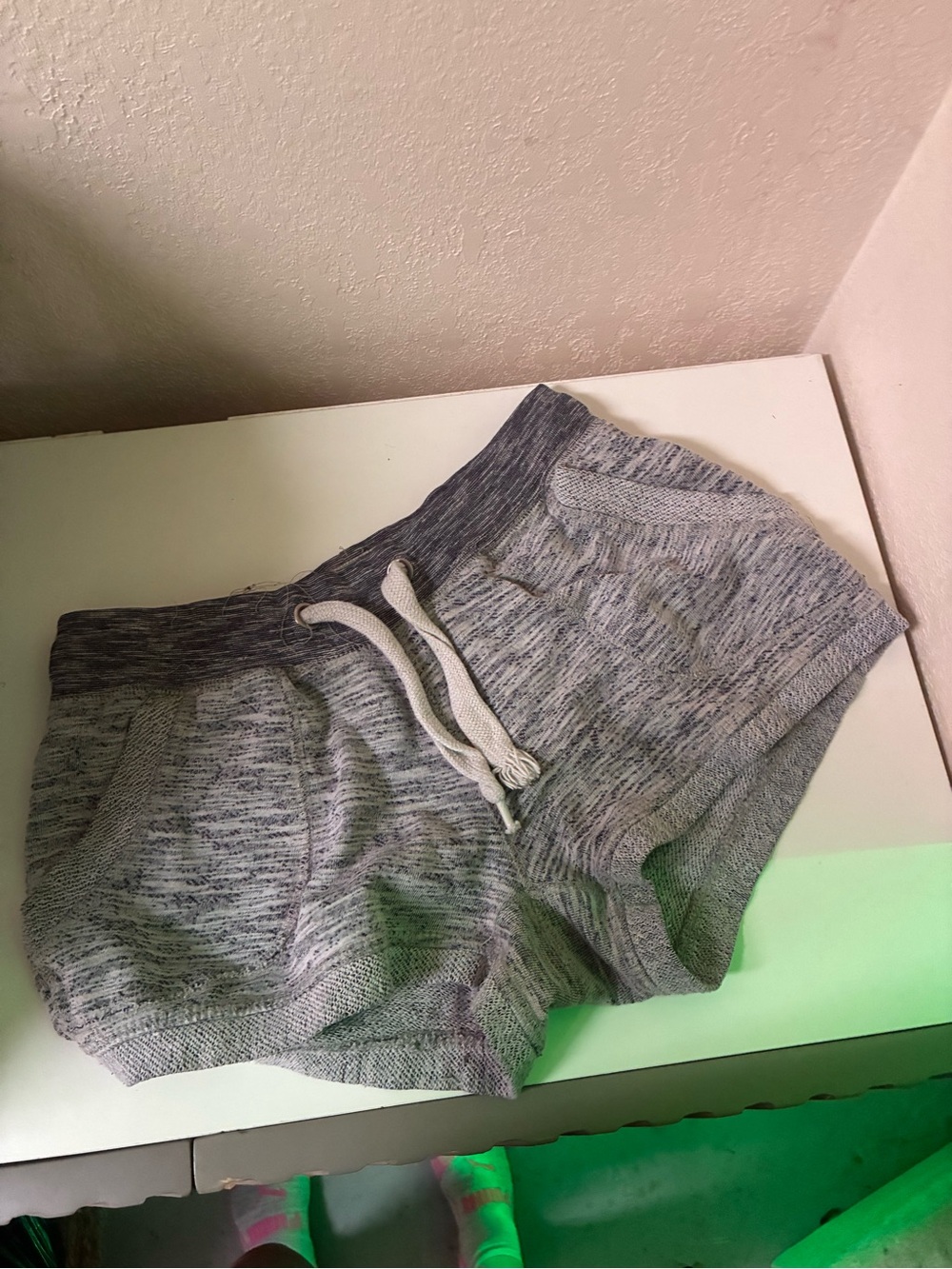 5/$35🐛 Women's Heather Grey Athletic Drawstring Shorts
